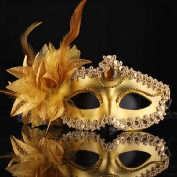 Accessories - NEW Mask Masquerade Lily Flower Mask Half